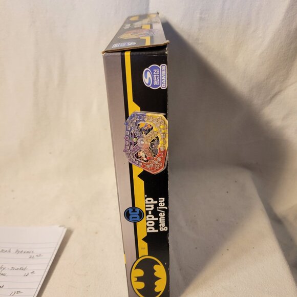 DC Batman Pop-up Game Board.  ---ITEM #1626 - Picture 3 of 4
